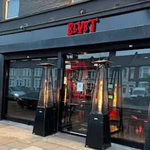 EAST LONDON Elvet