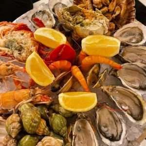 NOTTINGHILL The Cow Shellfish platter
